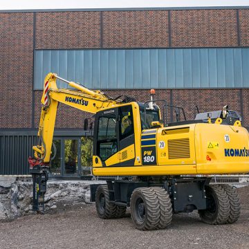 Komatsu PW180-11 graafmachine