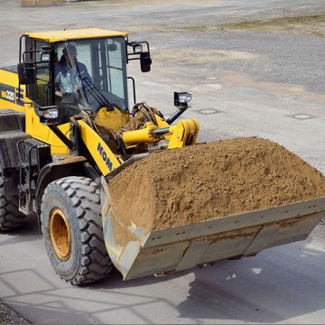 Komatsu WA320-8 shovel