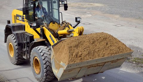 Komatsu WA320-8 shovel